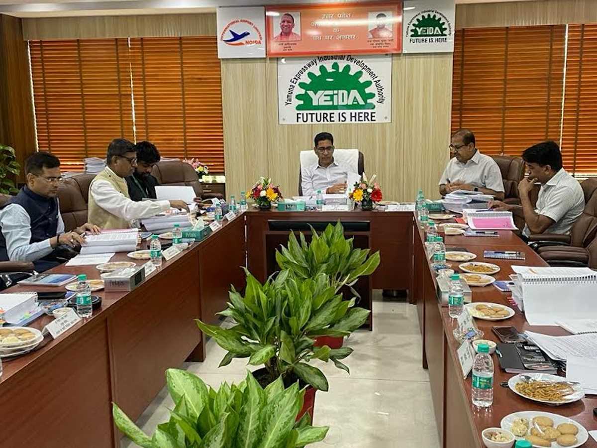 यमुना प्राधिकरण ने 24 हजार आवासीय आवंटियों को दी बड़ी राहत यमुना प्राधिकरण ने 24 हजार आवासीय आवंटियों को दी बड़ी राहत